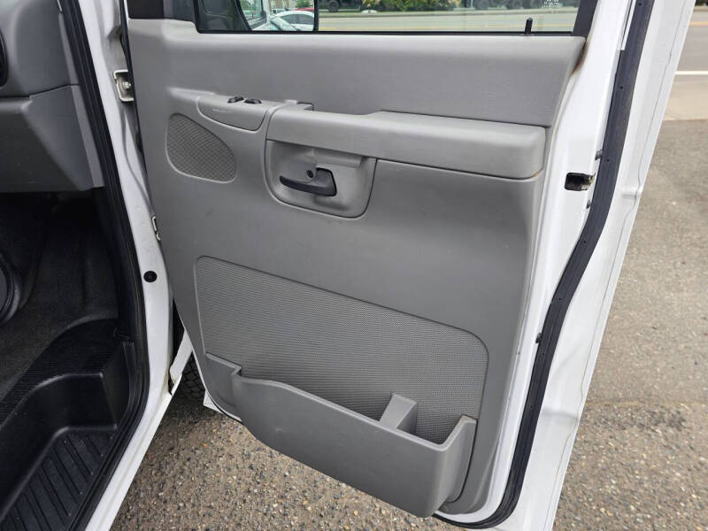 2008 Ford E-Series E-150