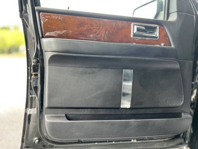 2017 Lincoln Navigator L Select