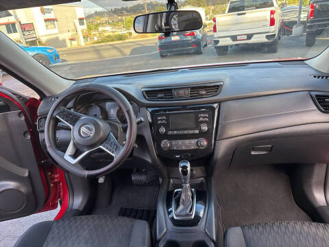 2017 Nissan Rogue S