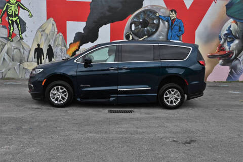 2021 Chrysler Pacifica Touring L