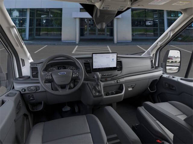 2025 Ford Transit 250