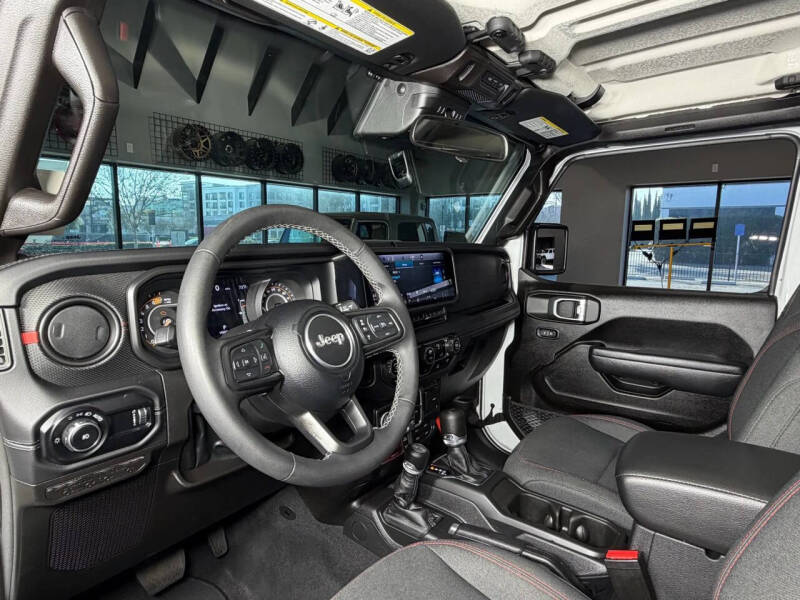 2025 Jeep Wrangler