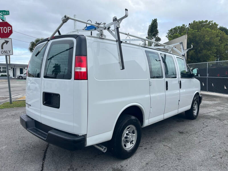 2018 Chevrolet Express 2500