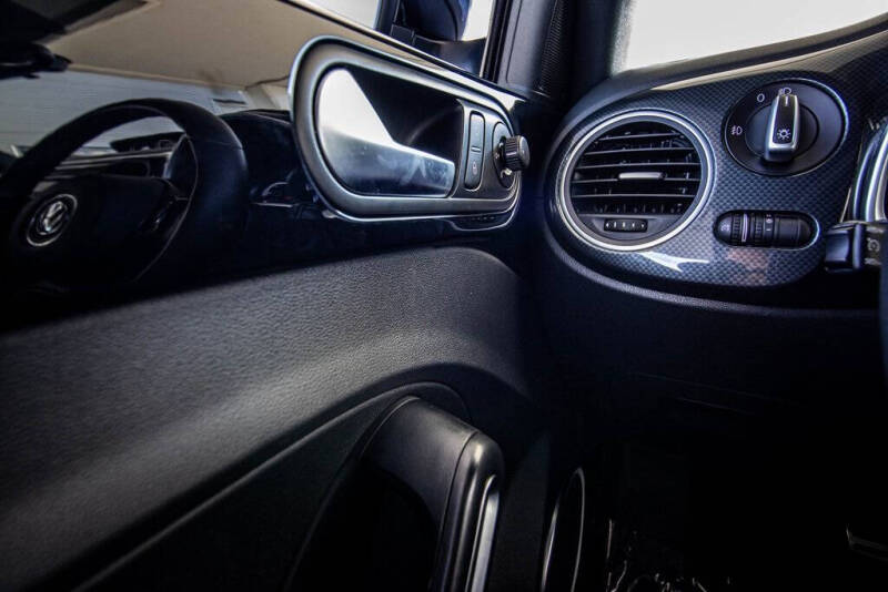 2014 Volkswagen Beetle Convertible