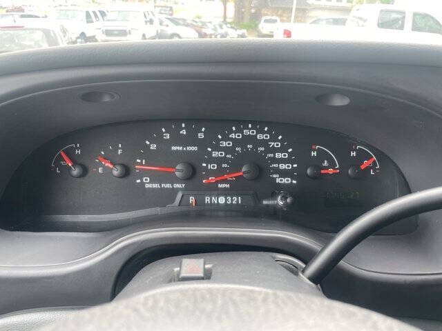 2005 Ford E-Series E-350 SD