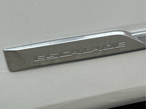 2020 Cadillac Escalade Luxury