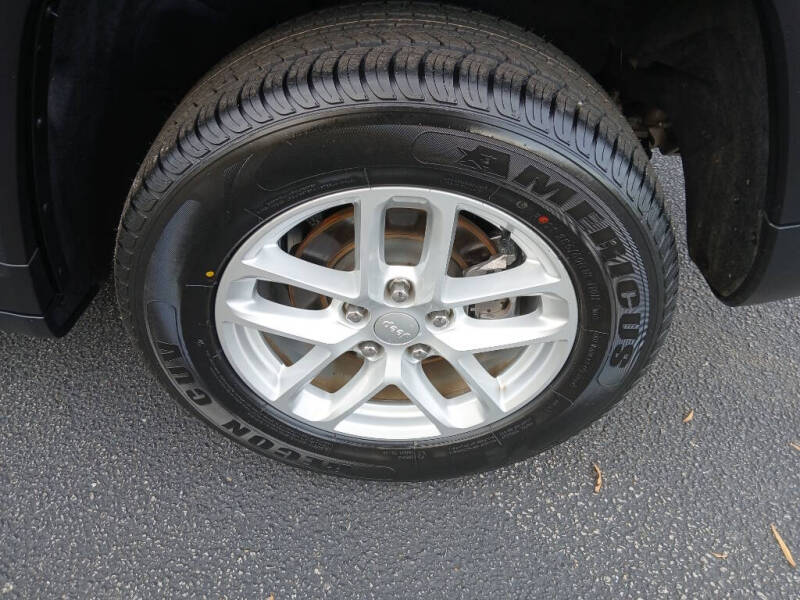 2023 Jeep Grand Cherokee Laredo X