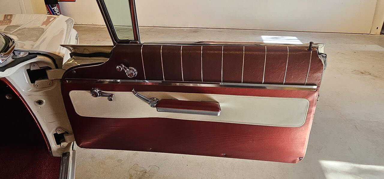 1960 Pontiac Ventura 93