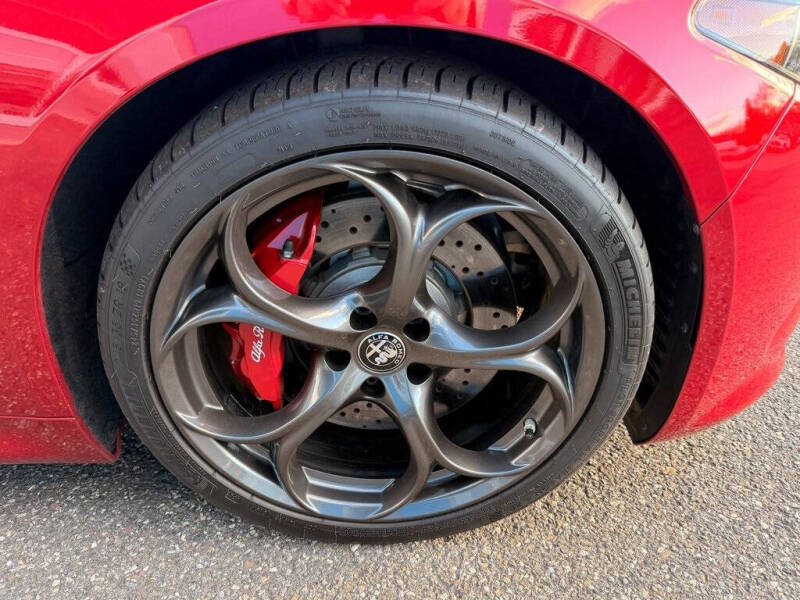 2024 Alfa Romeo Giulia Quadrifoglio