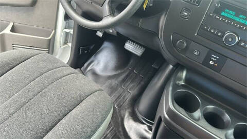 2023 GMC Savana 2500