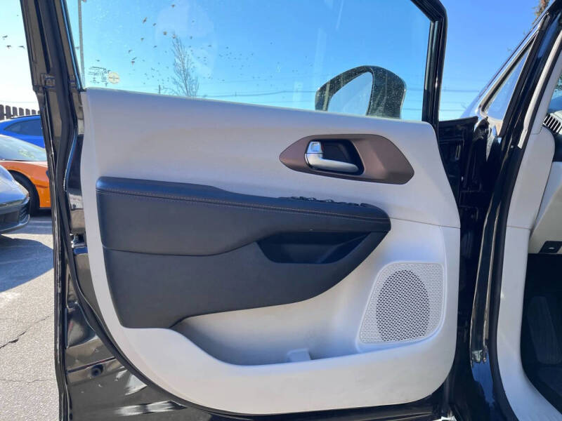 2018 Chrysler Pacifica Touring L Plus