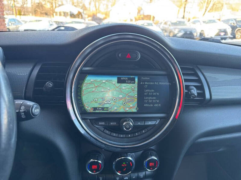 2017 MINI Hardtop 4 Door Cooper