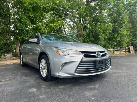 2016 Toyota Camry for sale at Dreams Auto Sales LLC in Leesburg VA