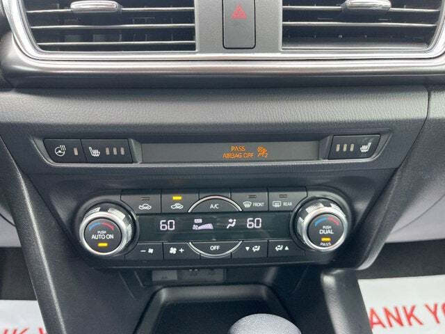 2018 Mazda MAZDA3 33