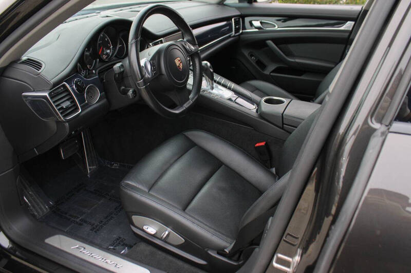 2012 Porsche Panamera