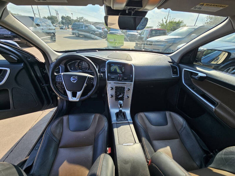 2017 Volvo XC60 T5 Dynamic