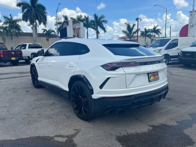 2019 Lamborghini Urus
