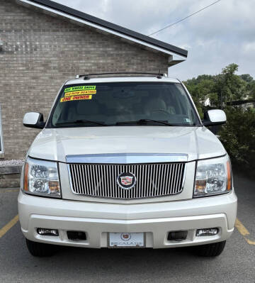 2004 Cadillac Escalade Base Photo