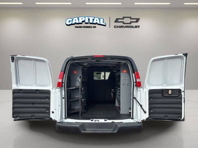 2025 Chevrolet Express 2500