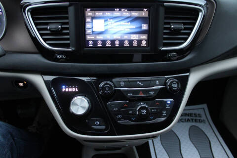 2018 Chrysler Pacifica Touring L