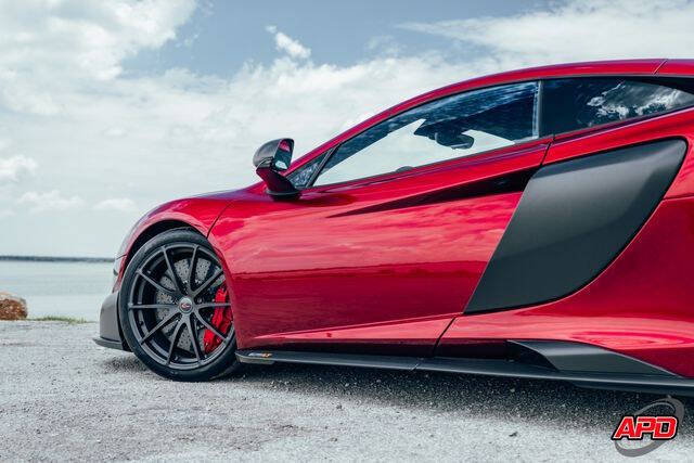 2016 McLaren 675LT