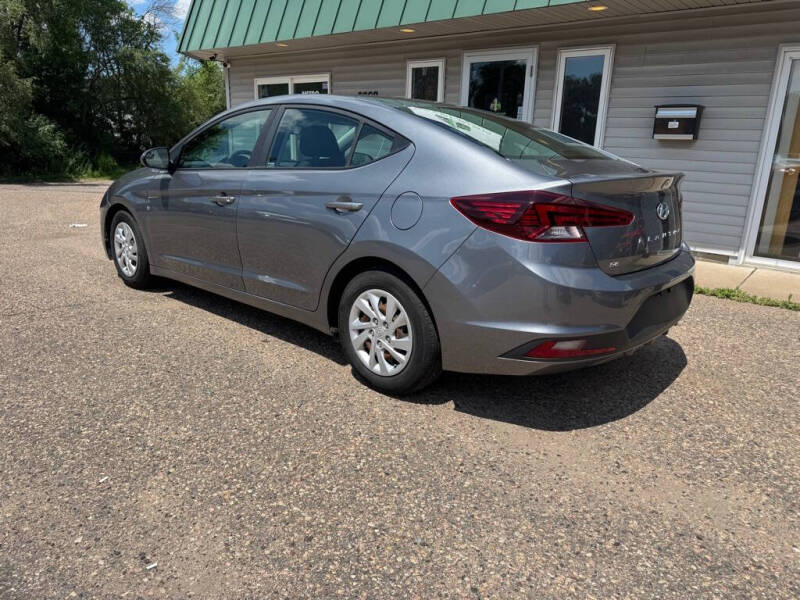 2019 Hyundai Elantra SE