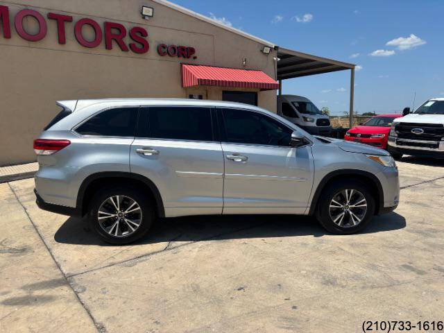 2017 Toyota Highlander LE