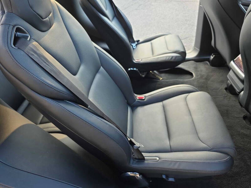 2022 Tesla Model X Plaid