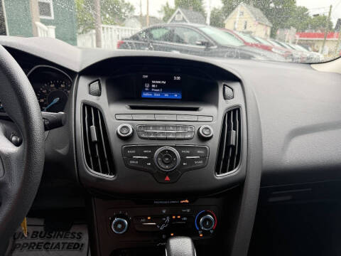 2017 Ford Focus SE