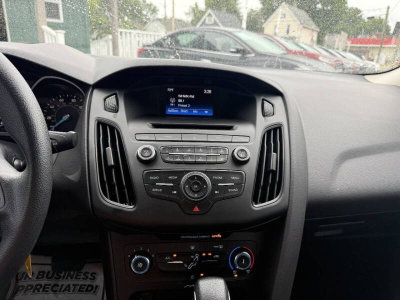 2017 Ford Focus SE