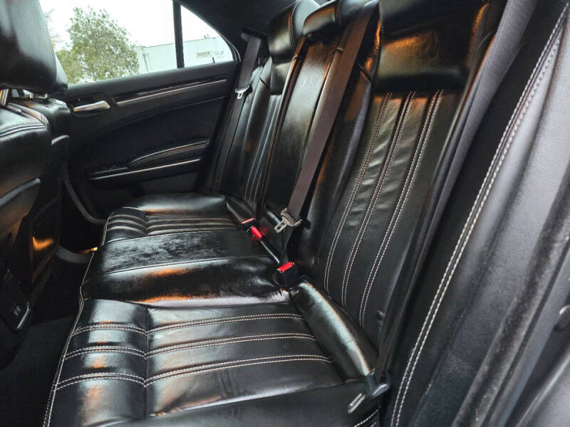 2023 Chrysler 300 S V6