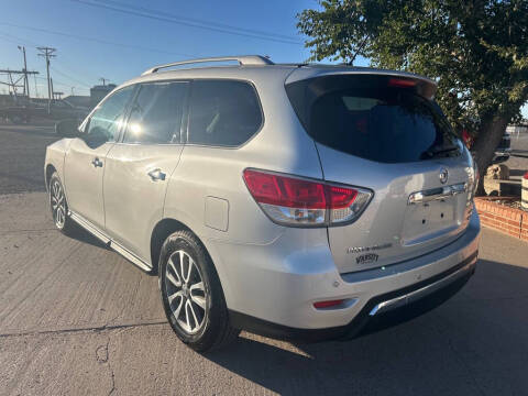 2016 Nissan Pathfinder S