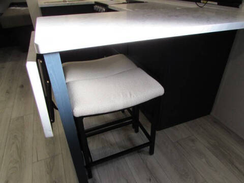 2025 Forest River AVENGER 25