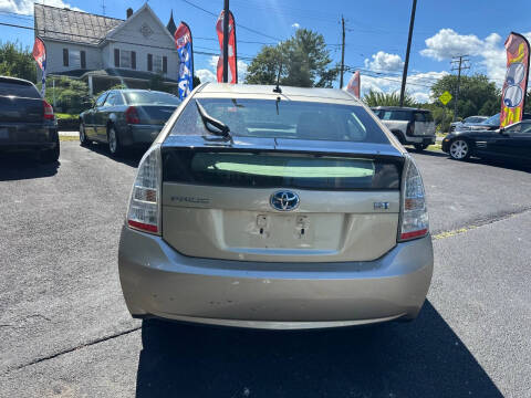 2011 Toyota Prius Two