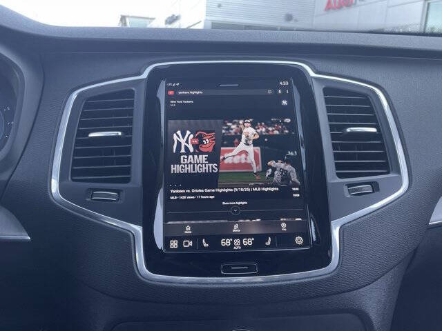 2025 Volvo XC90 B5 Core Bright Theme