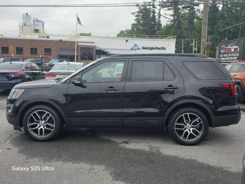 2016 Ford Explorer Sport