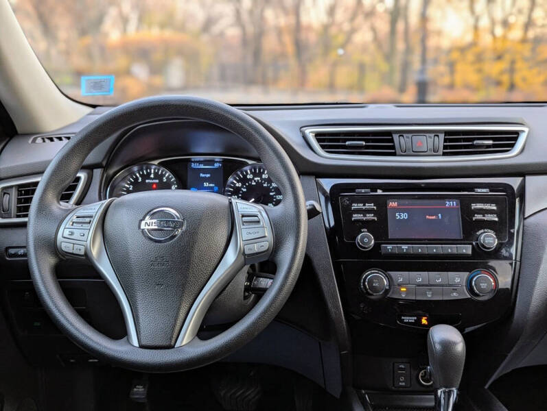 2015 Nissan Rogue SV