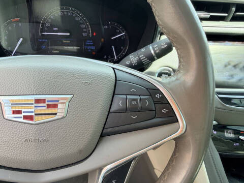 2017 Cadillac XT5 Luxury