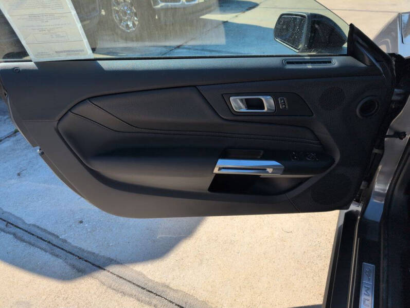 2025 Ford Mustang EcoBoost Premium