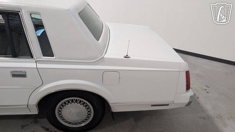 1988 Lincoln Town Car