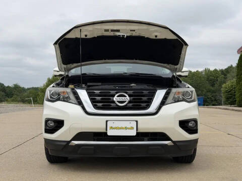 2017 Nissan Pathfinder SL