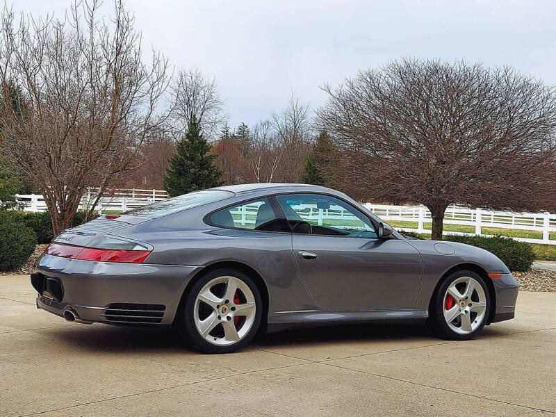 2004 Porsche 911 Carrera 4S