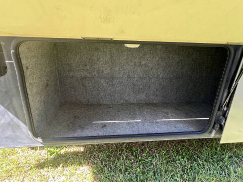 2001 Winnebago Journey 36L