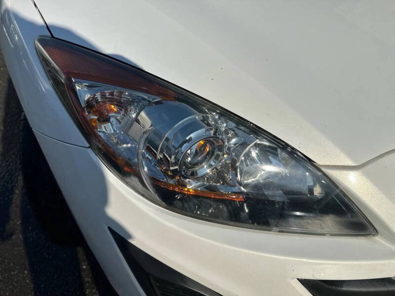 2011 Mazda MAZDA3 i Touring