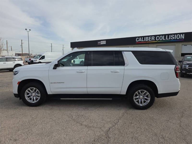 2023 Chevrolet Suburban LS