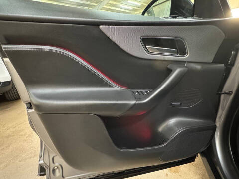 2020 Jaguar F-PACE SVR