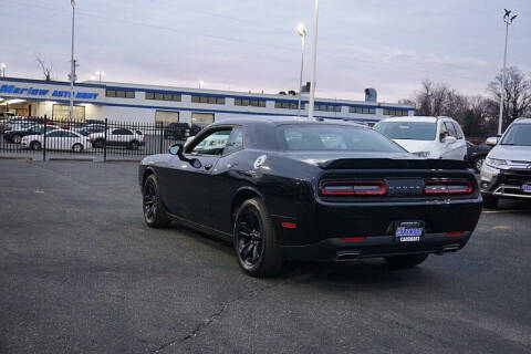2021 Dodge Challenger SXT