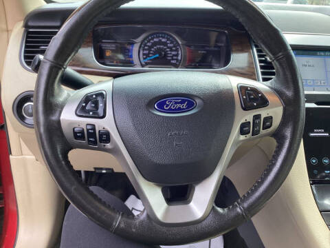 2017 Ford Taurus Limited