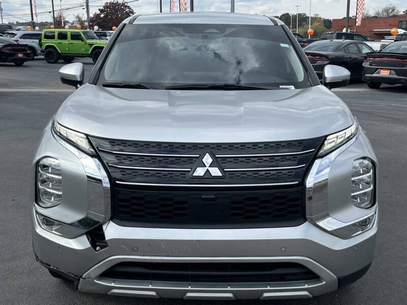 2022 Mitsubishi Outlander SE