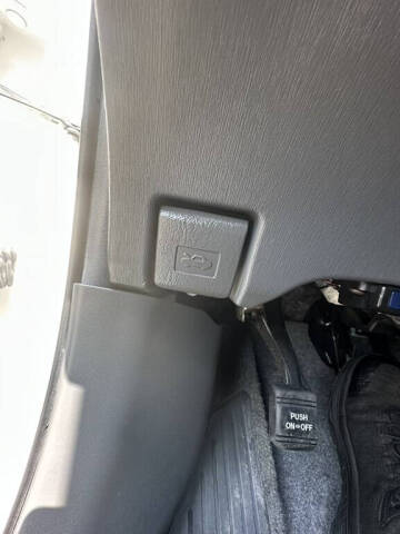 2011 Toyota Prius One